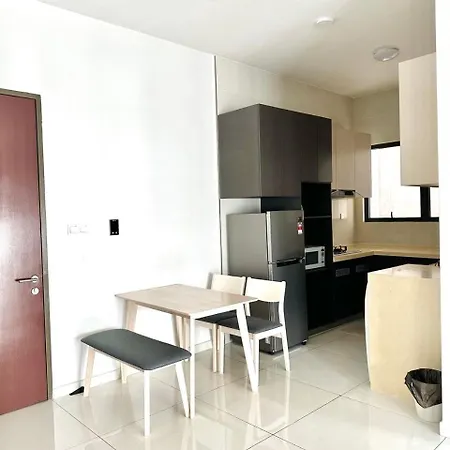Danga Bay Beach View 4 Pax Apartment Johor Bahru Exterior photo
